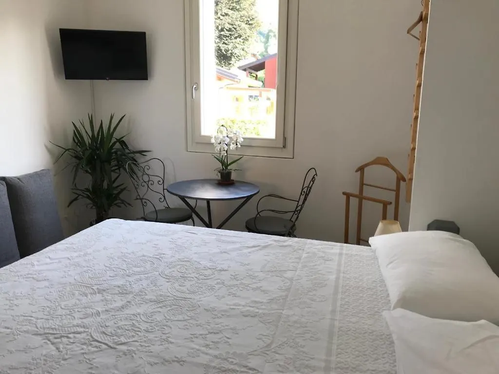 Bellagio Minimal Room Guest house